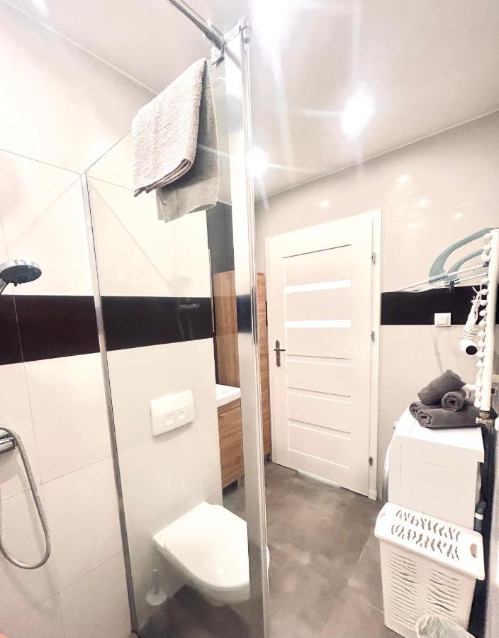 Downtownapartments Andy Air-Conditioned, Underground Parking Available 제수프 외부 사진